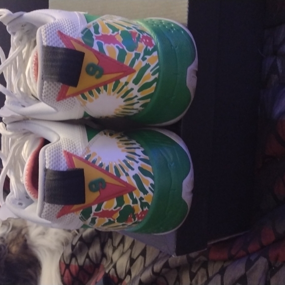 Air Jordan shoes - Picture 2 of 4